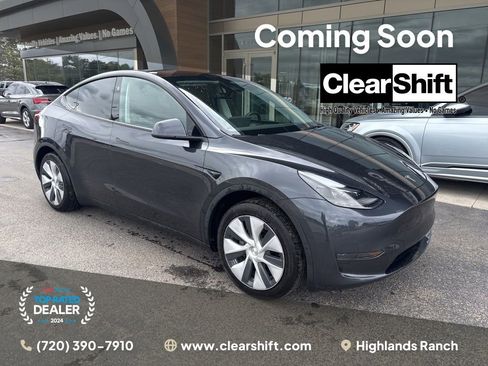 Used 2024 Tesla Model Y 2WD image 1