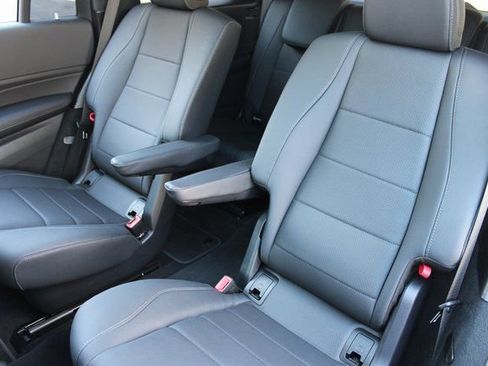 Used 2025 Mercedes-Benz GLS 450 4MATIC image 12