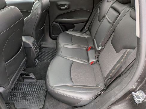 Certified 2019 Jeep Compass Latitude w/ Popular Equipment Group image 23