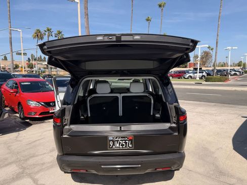Used 2023 Rivian R1S Adventure AWD/4WD image 20