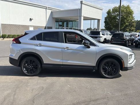 Used 2024 Mitsubishi Eclipse Cross LE AWD/4WD image 13