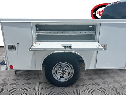 Used 2022 Ford F250 XL w/ Power Equipment Group RWD image 24