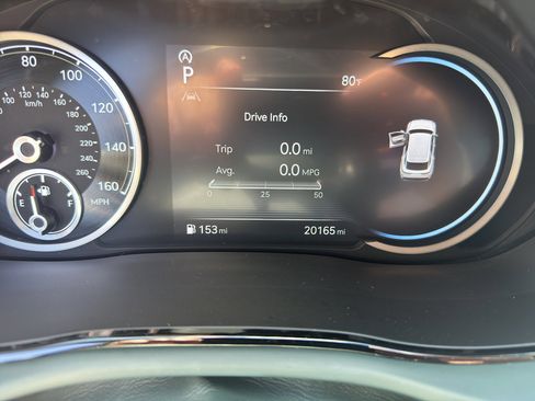 Certified 2022 Genesis GV70 2.5T w/ Advanced Package AWD/4WD image 3