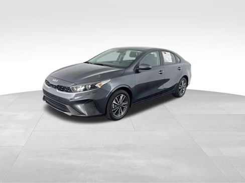 Certified 2024 Kia Forte LXS image 5