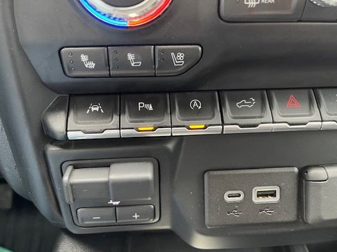 Used 2019 GMC Sierra 1500 Denali w/ Driver Alert Package II image 31