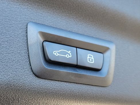 Used 2025 BMW X1 xDrive28i w/ Convenience Package image 9