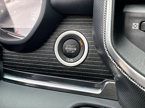 Certified 2023 RAM 1500 Limited image 28