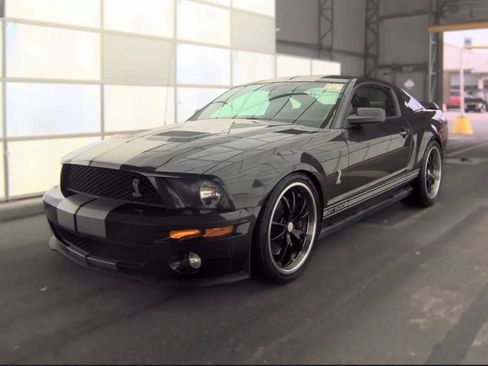 Used 2009 Ford Mustang Shelby GT500 RWD image 3