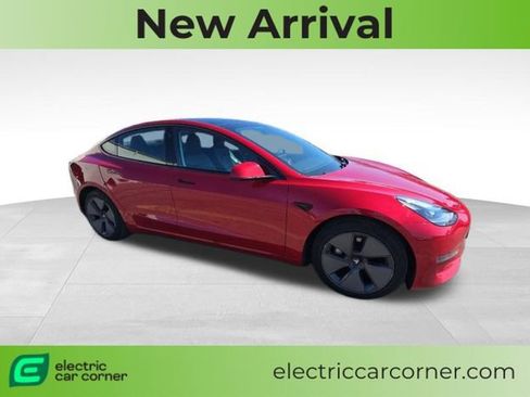 Used 2021 Tesla Model 3 Long Range image 1