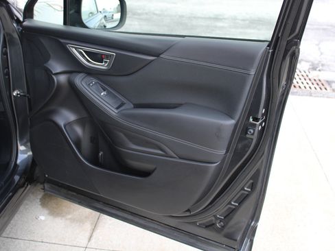 Used 2019 Subaru Forester Premium image 11