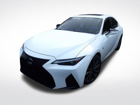 Used 2024 Lexus IS 300 F Sport RWD image 4