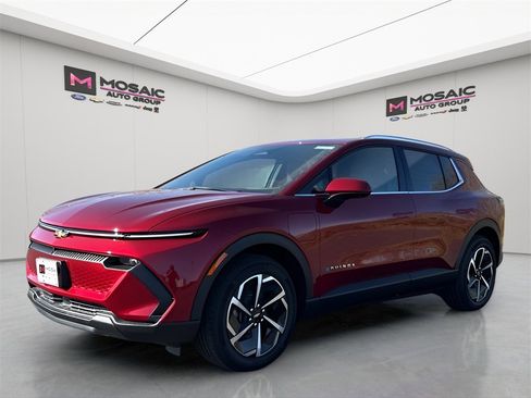 New 2026 Chevrolet Equinox EV LT image 3