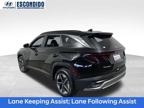 Certified 2025 Hyundai Tucson SEL image 3