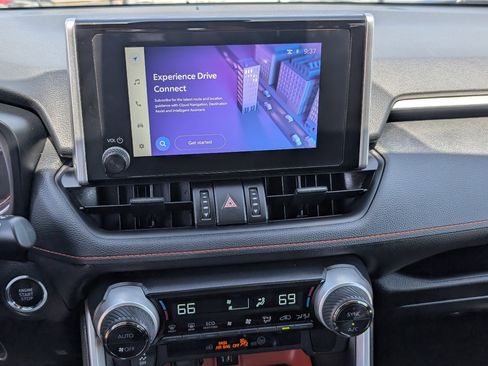 Used 2024 Toyota RAV4 Adventure image 17