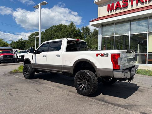 Used 2019 Ford F350 King Ranch w/ King Ranch Ultimate Package AWD/4WD image 11