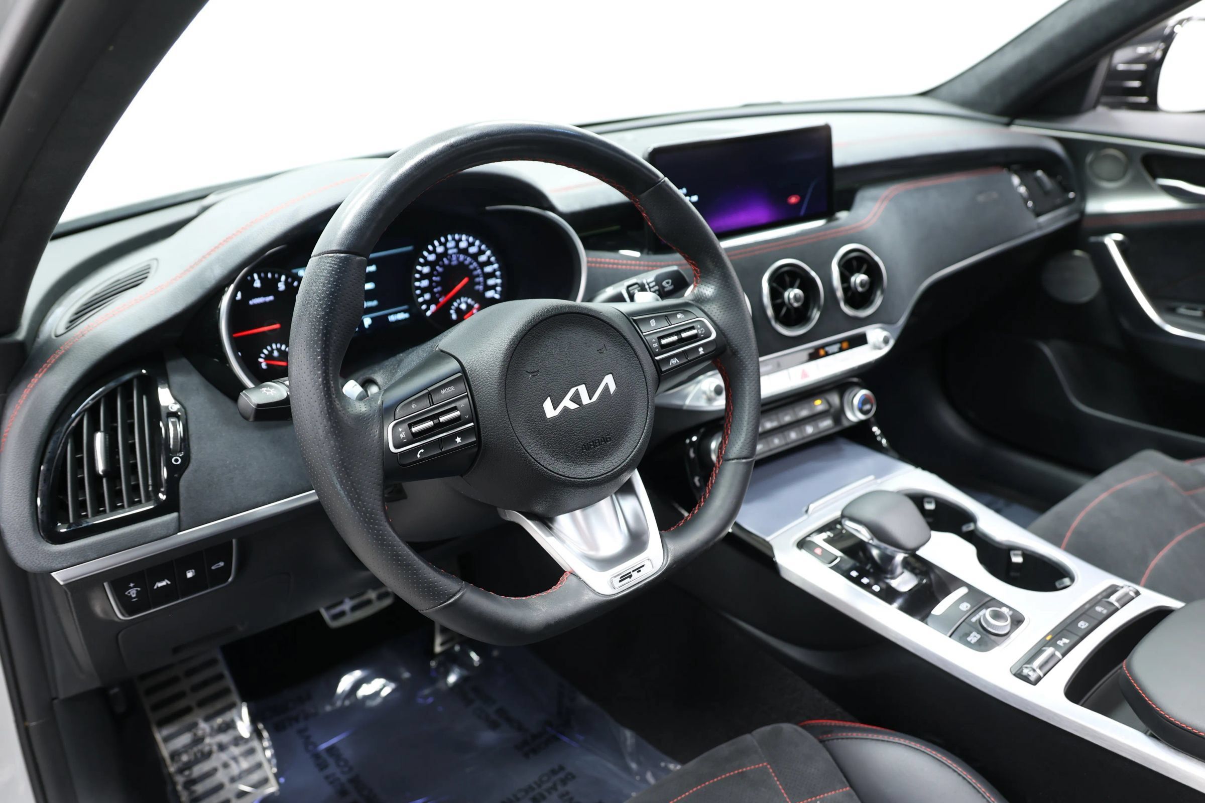Used 2023 Kia Stinger GT2 w/ Option Group 015 RWD image 2