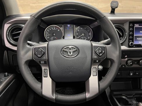 Used 2020 Toyota Tacoma SR5 image 23