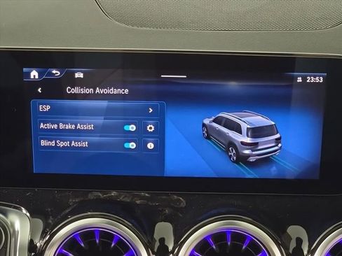 New 2026 Mercedes-Benz GLB 250 4MATIC image 19