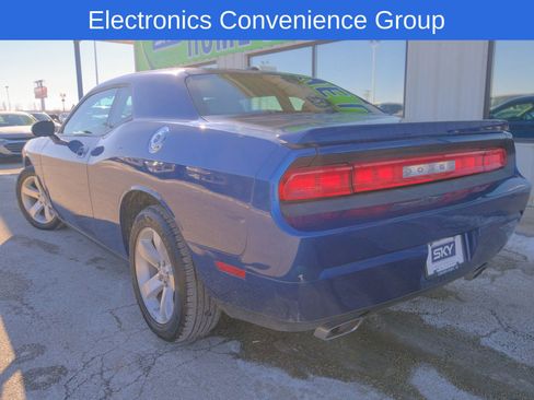 Used 2009 Dodge Challenger R/T image 6