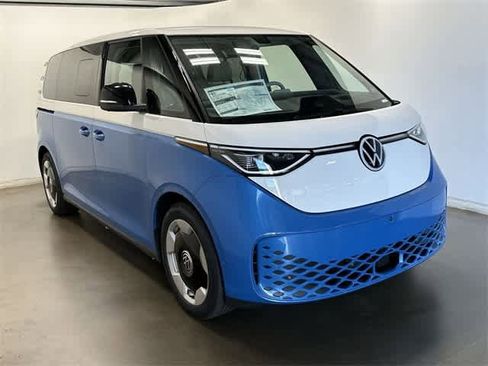 New 2025 Volkswagen ID. Buzz Pro S Plus image 29