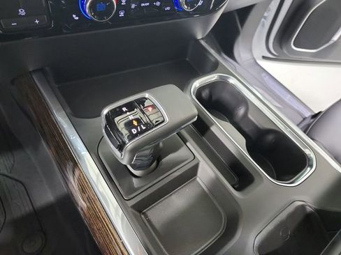 New 2026 GMC Sierra 1500 Elevation w/ Elevation Premium Package AWD/4WD image 27
