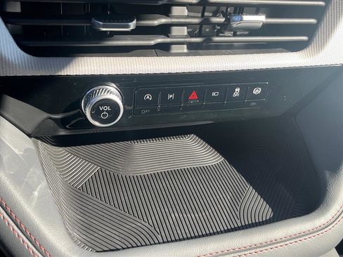 New 2026 Ford Explorer Active w/ Active Comfort Package image 12