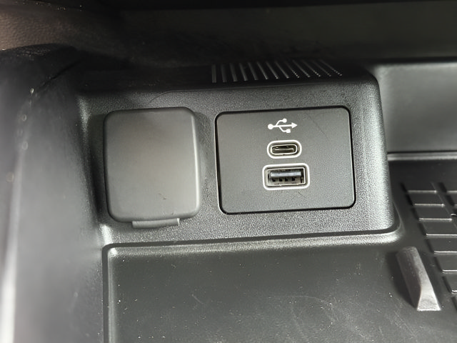 Used 2025 Ford Bronco Sport Badlands AWD/4WD image 13