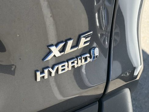 Certified 2023 Toyota RAV4 XLE Premium AWD/4WD image 6