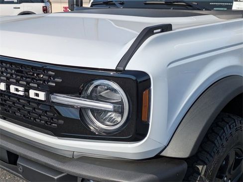 New 2025 Ford Bronco Outer Banks image 9