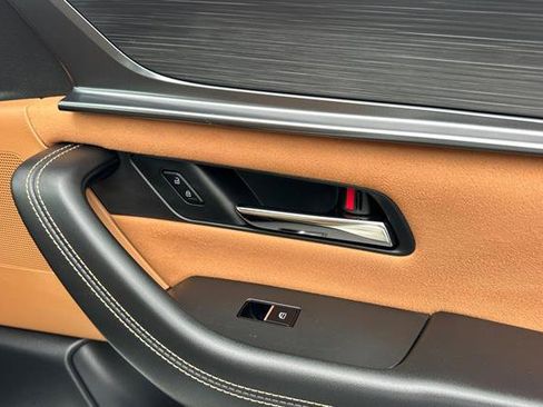 Certified 2025 MAZDA CX-70 3.3 Turbo S w/ Premium Plus image 19