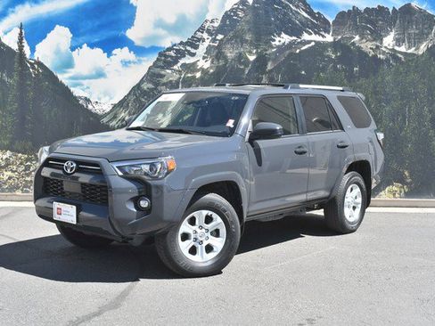 Used 2024 Toyota 4Runner SR5 AWD/4WD image 6
