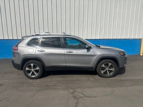 Used 2019 Jeep Cherokee Limited AWD/4WD image 1