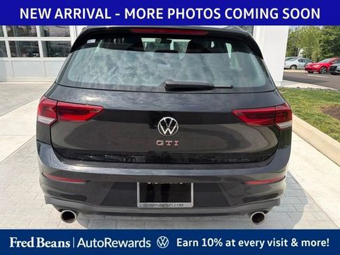 Used 2024 Volkswagen GTI SE w/ SE Leather Seats Package FWD image 5
