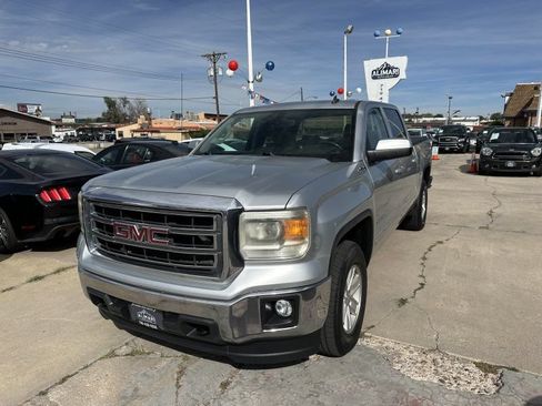 Used 2014 GMC Sierra 1500 SLE w/ SLE Value Package AWD/4WD image 3