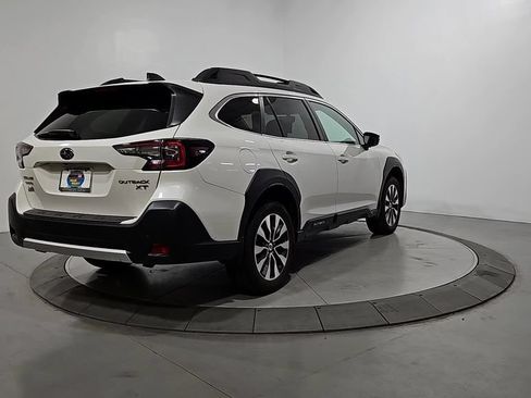 Used 2023 Subaru Outback Limited XT AWD/4WD image 5