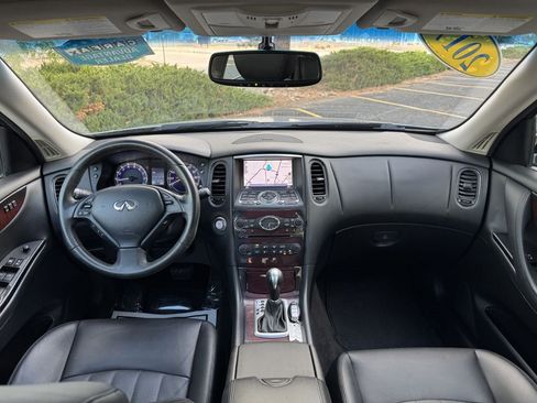 Used 2017 INFINITI QX50 AWD w/ Premium Plus Package image 18