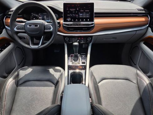 Certified 2024 Jeep Compass Limited AWD/4WD image 18