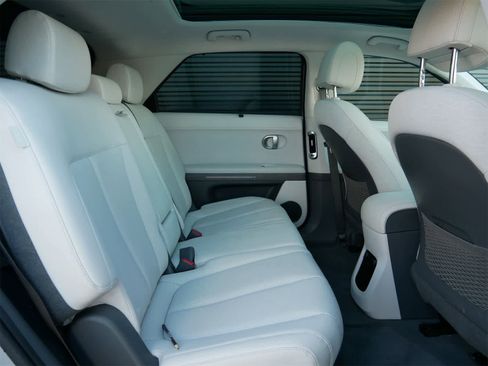 Used 2024 Hyundai Ioniq 5 Limited image 27