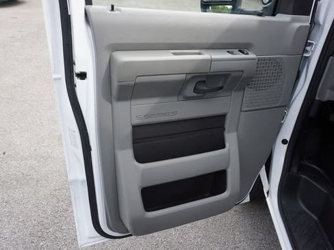 Certified 2024 Ford E-350 and Econoline 350 Super Duty w/ Power Windows & Locks Group RWD image 17