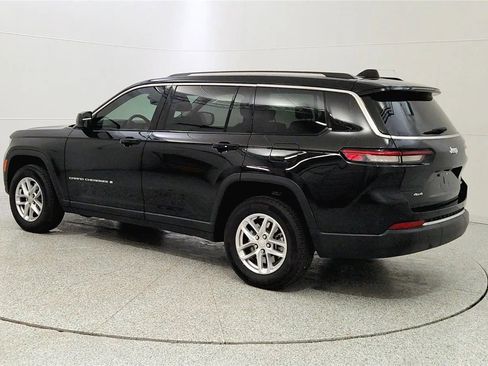 Used 2023 Jeep Grand Cherokee L Laredo image 5
