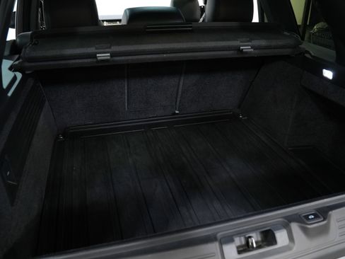 Used 2016 Land Rover Range Rover image 52