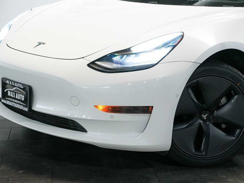Used 2018 Tesla Model 3 Long Range RWD image 10