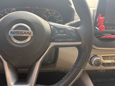 Used 2021 Nissan Altima 2.5 SV w/ SV Premium Package FWD image 19