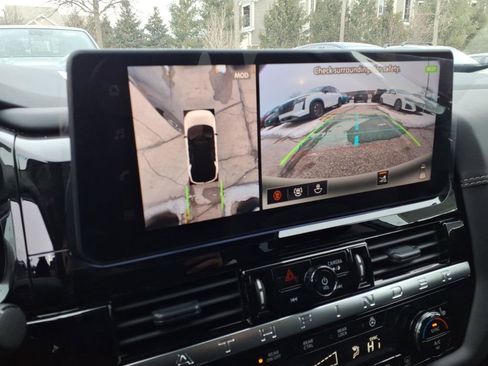 New 2026 Nissan Pathfinder Platinum image 10