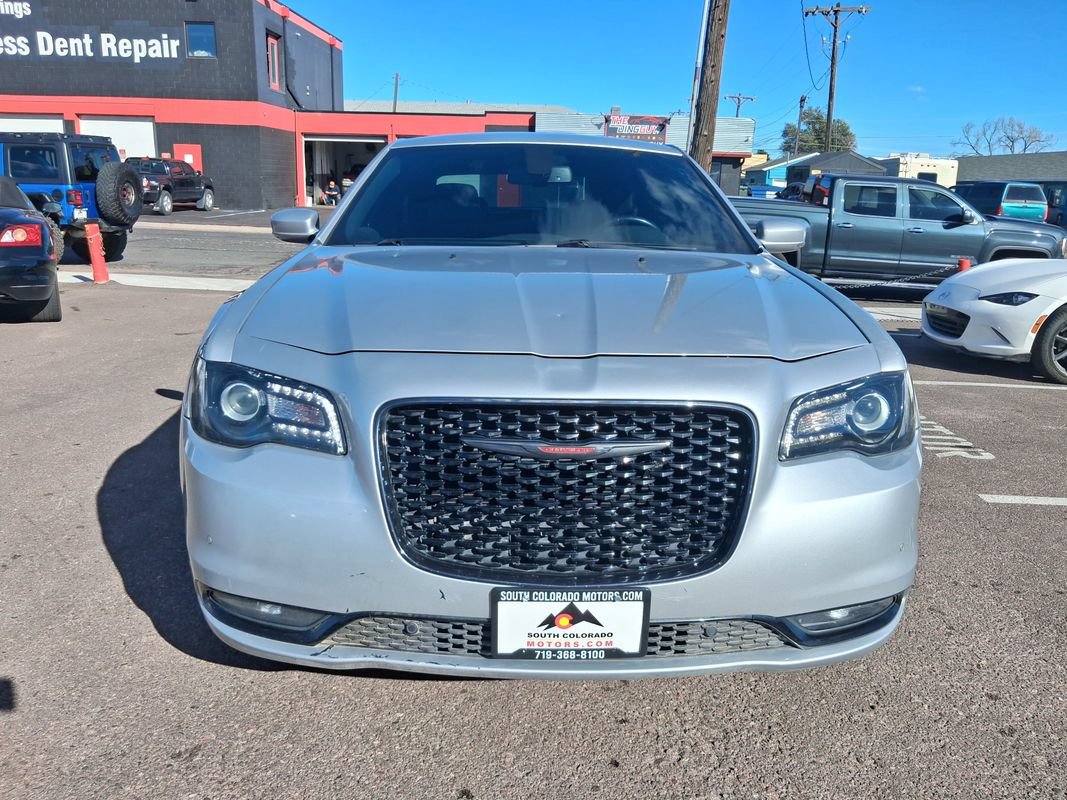 Used 2021 Chrysler 300 S RWD image 2