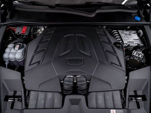 New 2026 Porsche Cayenne GTS image 30