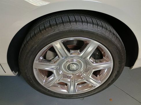 Used 2011 Rolls-Royce Ghost RWD image 51