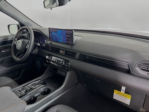 New 2026 Honda Pilot Sport image 36