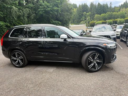 Used 2017 Volvo XC90 T6 R-Design w/ Vision Package AWD/4WD image 4