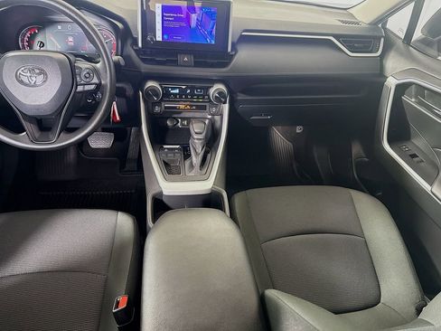 Certified 2025 Toyota RAV4 LE FWD image 22